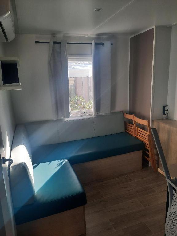 Mobil Premium L048 Camping
