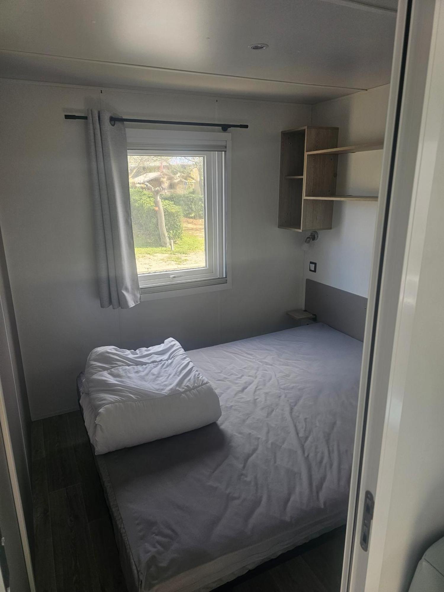 Mobil Premium L048 Camping Narbonne