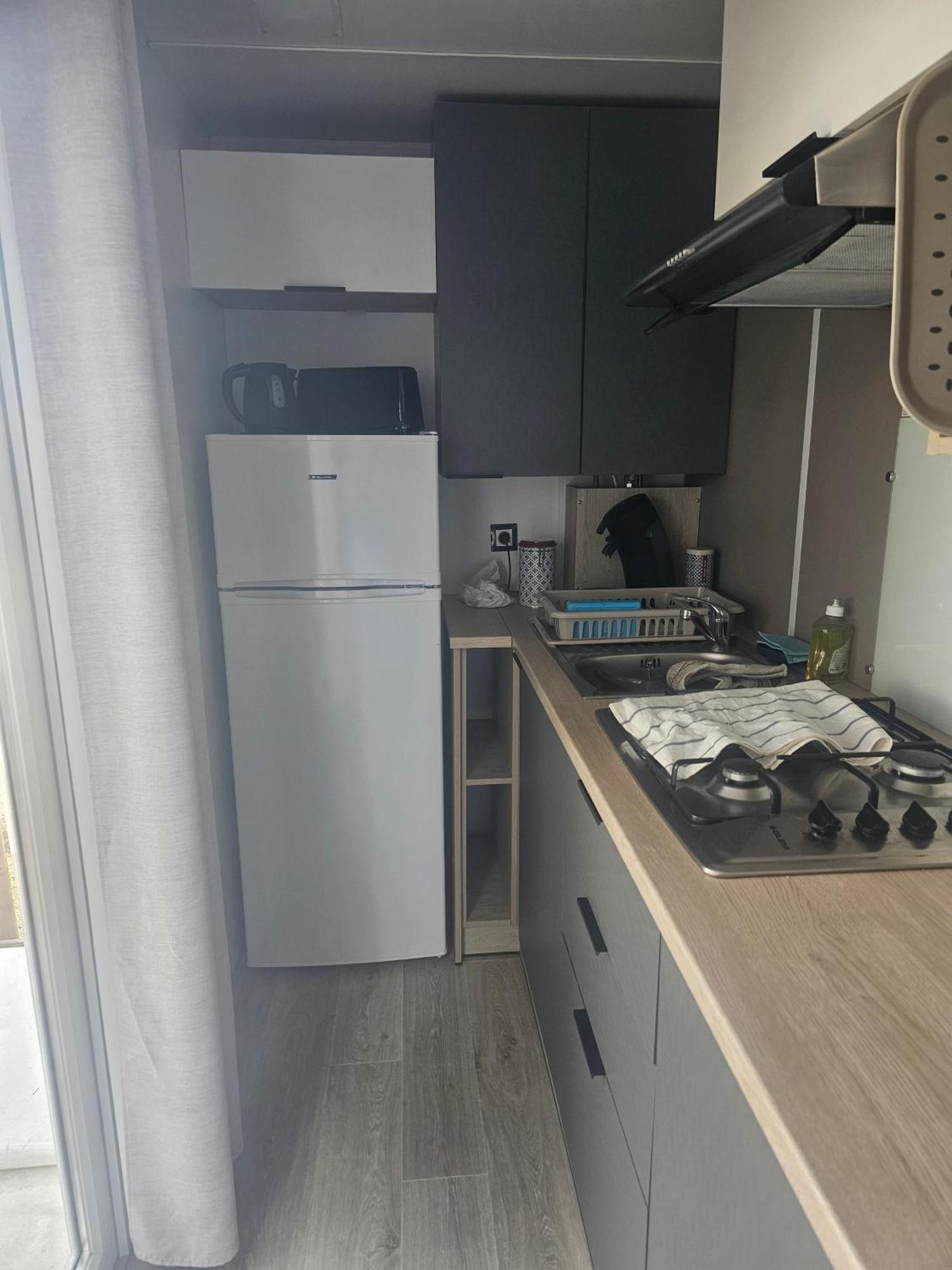 Mobil Premium L048 Camping Narbonne